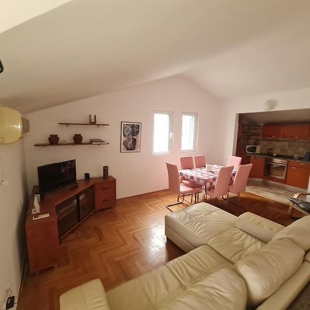 Nerina Apartment Petrovac Exteriör bild