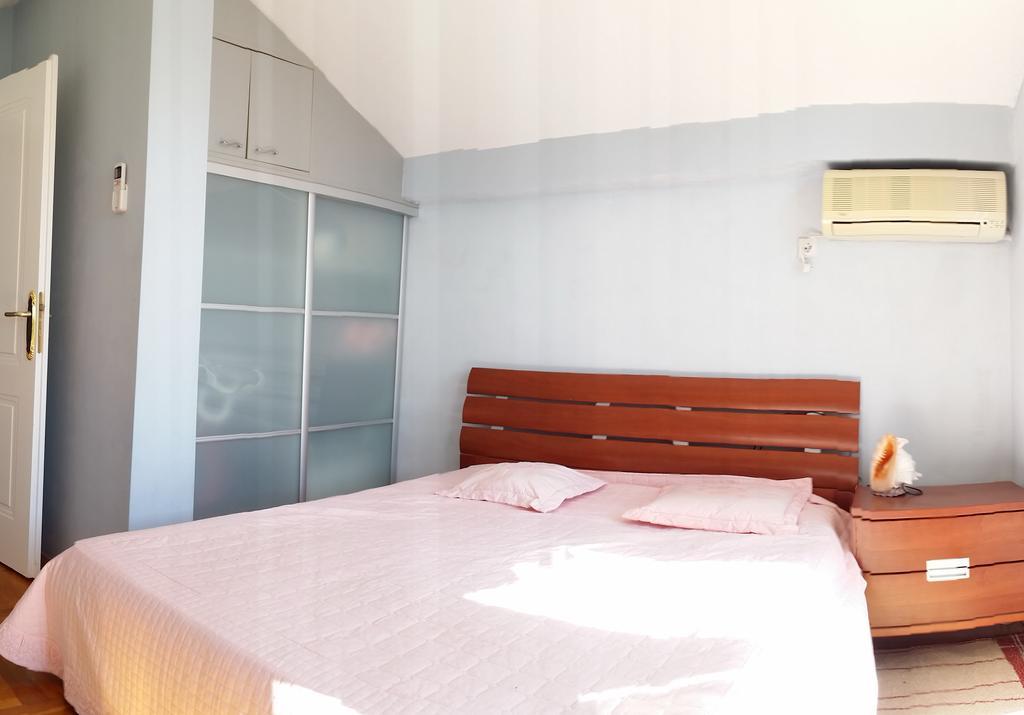 Nerina Apartment Petrovac Rum bild